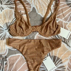 Acacia Almond Mesh Set